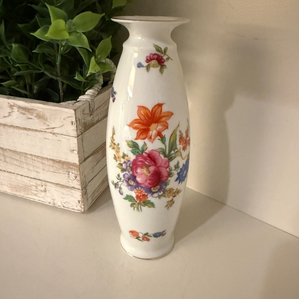 Noritake M Japan Vintage Hand Painted Multi Colored Floral Vase